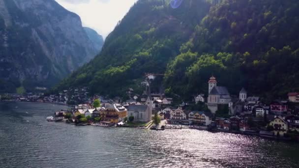 Aldeia famosa de Hallstatt na Áustria - um patrimônio mundial — Vídeo de Stock