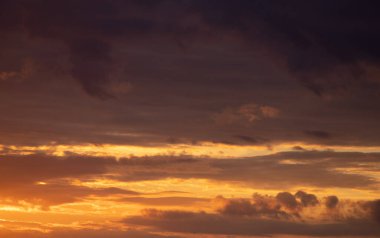 Gökyüzü değişimi için yüksek çözünürlüklü Sunset Sky arkaplanı