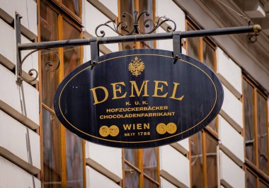 Viyana 'daki ünlü kafe ve fırın Demel - Vienna, AUSTRIA, Avrupa - 1 Ağustos 2021