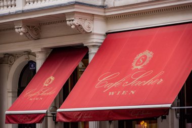 Viyana 'daki ünlü Cafe Sacher - Vienna, AUSTRIA, Avrupa - 1 Ağustos 2021