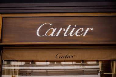 Viyana fıçısında seçkin bir Cartier mağazası - Vienna, AUSTRIA, EUROPE - 1 AĞUSTOS 2021