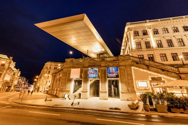 Museo Albertina di Vienna - VIENNA, AUSTRIA, EUROPA - 1 AGOSTO 2021 — Foto Stock