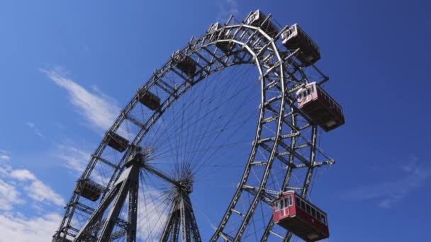 La roue géante historique de Vienne au Prater Entertainment Park — Video