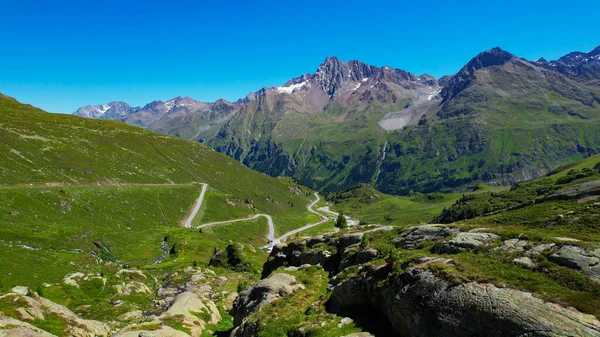 Repülés Kaunertal völgyén keresztül az osztrák Alpokban - híres gleccser Ausztriában — Stock Fotó