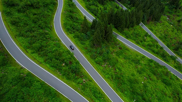 Κάμψη δρόμων στο Silvretta High Alpine Road στο Montafon της Αυστρίας — Φωτογραφία Αρχείου