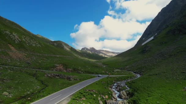 Increíble paisaje en Timmelsjoch carretera alpina alta llamada Passo Rombo en Austria — Vídeo de stock