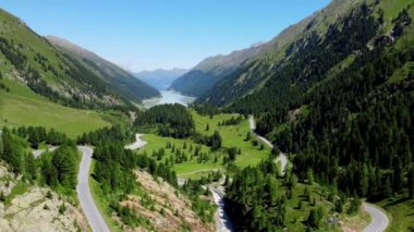Avusturya Alplerindeki güzel Kaunertal Vadisi - Avusturya 'nın ünlü buzulu