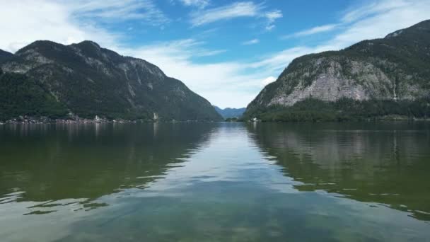 Hermoso lago Hallstatt en Austria — Vídeos de Stock