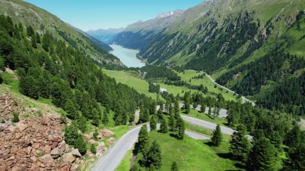 Hermoso valle de Kaunertal en los Alpes austríacos - famoso glaciar en Austria — Vídeo de stock