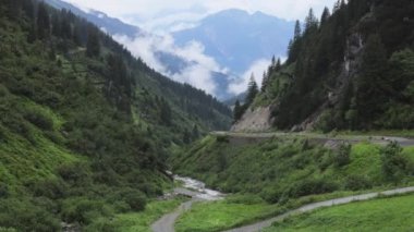 Avusturya 'da şaşırtıcı manzara ve tipik manzara - Avusturya Alpleri - seyahat fotoğrafçılığı