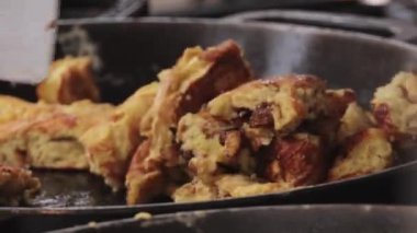 Viyana 'nın en ünlü yemeği - Kaiserschmarrn adlı tatlı gözleme - seyahat fotoğrafçılığı