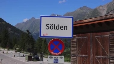 Avusturya 'nın ünlü Soelden köyü - popüler bir kış sporları bölgesi - seyahat fotoğrafçılığı