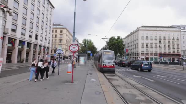 Moderne Straßenbahn Wien Wien Österreich August 2021 — Stockvideo