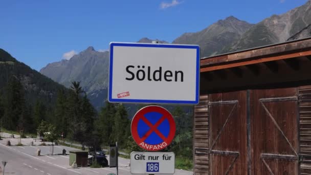 Aldeia Famosa Soelden Áustria Uma Área Esportes Inverno Popular Viagens — Vídeo de Stock