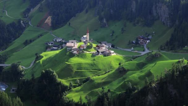 Fantastisk Med Kapell Sydtyrolska Alperna Italien Fotografi — Stockvideo