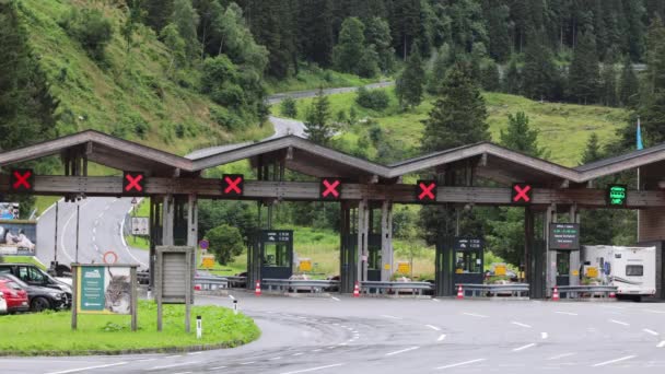 Tolstation Grossglockner High Alpine Road Oostenrijk Kaprun Oostenrijk August 2021 — Stockvideo