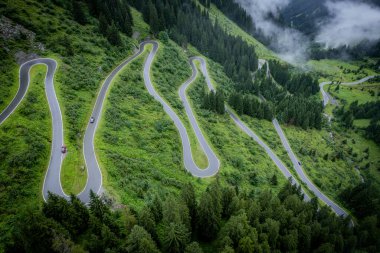 Avusturya 'daki Silvretta High Alpine Road Montafon - hava manzaralı - seyahat fotoğrafçılığı