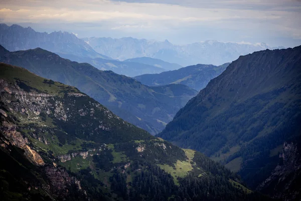 Herrlicher Rundblick Über Die Berge Den Österreichischen Alpen Reisefotos — Stockfoto