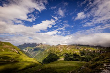 Avusturya 'daki Grossglockner High Alpine Yolu çevresindeki muhteşem manzara - seyahat fotoğrafçılığı