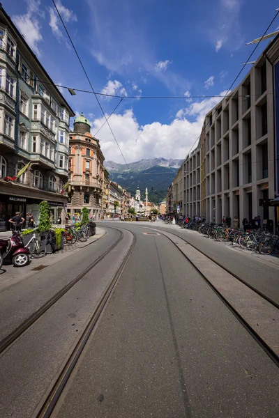 Вид Улицу Старом Городе Инсбрука Солнечный День Innsbruck Австрия Июля — стоковое фото