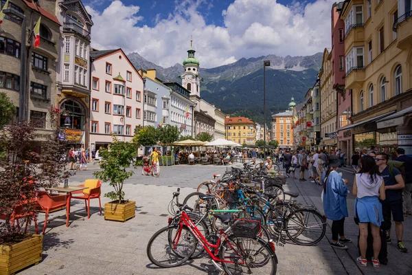 Исторический Район Города Красивой Пешеходной Зоной Рыночной Площадью Innsbruck Austria — стоковое фото