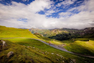 Avusturya 'daki Grossglockner High Alpine Yolu çevresindeki muhteşem manzara - seyahat fotoğrafçılığı
