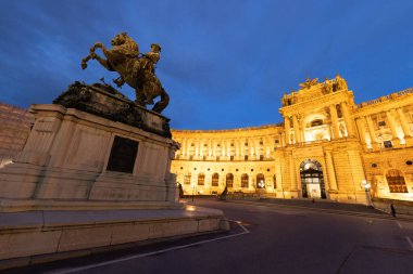 Viyana Hofburg Sarayı - şehrin en ünlü simgesi - Viyana, AVUSTRIA - 1 AĞUSTOS, 2021