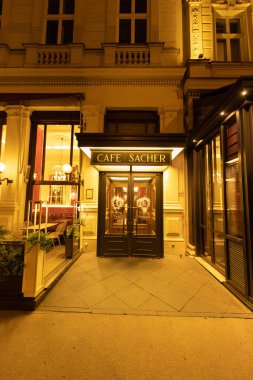 Viyana 'daki Cafe Sacher - Vienna, AUSTRIA - 1 Ağustos 2021