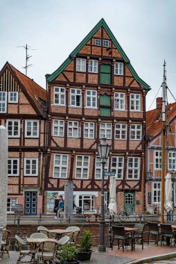 Stadyum Almanya 'nın tarihi bölgesinde tipik manzara - STADE, GERMANY - 10 Mayıs 2021