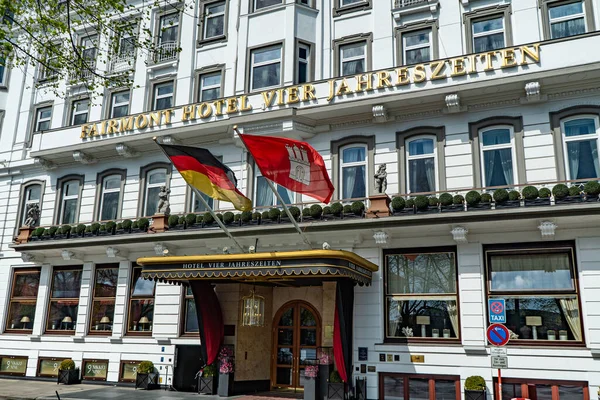 Отельfour Seasons Hotel Гамбурге Гамбург Германия Декабря 2021 Года — стоковое фото