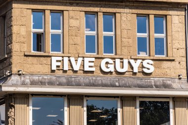 Köln 'deki Beş Adam Restoranı - COLOGNE, GERMANY - 25 Haziran 2021