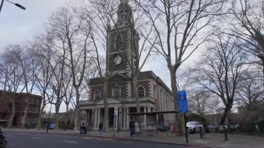 Londra, Islington Angel 'daki Aziz Mary Kilisesi - LONDON, BİRLİK KINGDOM - 21 ARALIK 2024