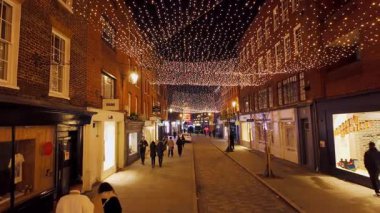 Londra 'da Noel Zamanı Güzel Yedi Çağrı - Londra, Birleşik KINGDOM - 21 ARALIK 2024