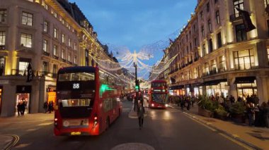 Londra Noel Zamanı - Regent Street Xmal Lights - London, Birleşik KINGDOM - 21 ARALIK 2024