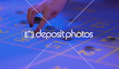 Rulet masasında bir Casino - rulet masasında ayarı bahisler - yakın atış