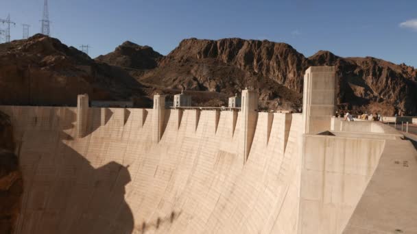 Indrukwekkende wand van Hoover Dam — Stockvideo