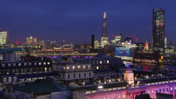 Horizonte de Londres por noite - lapso de tempo tiro — Vídeo de Stock