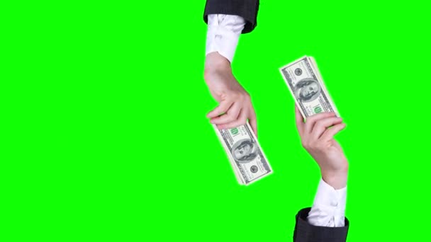 Geld, Geld. Gif-Animation. Nahaufnahme. Männliche Hände, in Business-Anzügen, halten Bündel mit Hundert-Dollar-Scheinen in der Hand, winken. isoliert auf grünem Hintergrund. looping nahtlose Muster. animation — Stockvideo