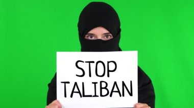 Afganistan. Afganistan için protesto. Slogan. Taliban 'ı durdurun. Taliban Afganistan Savaşı 2021.