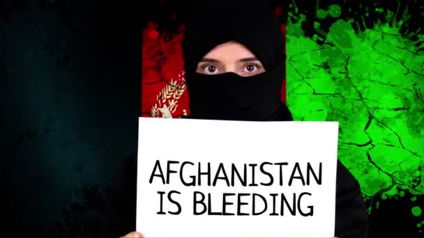 Αφγανιστάν. Διαδήλωση για το Αφγανιστάν. Γραμμή ετικετών. Η θέα της πινακίδας Αφγανιστάν αιμορραγεί. Αφγανιστάν, πόλεμος 2021. — Αρχείο Βίντεο