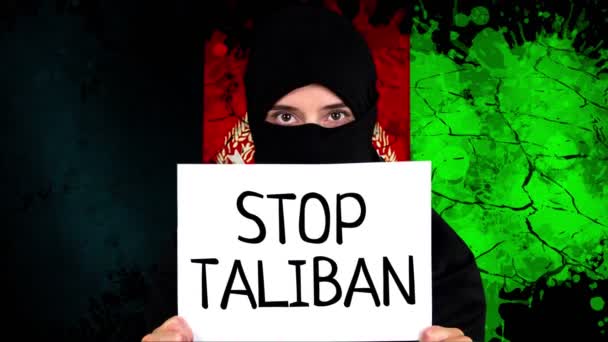 Afghánistán. Protest pro Afghánistán. tagline. Pohled na znamení zastavil Taliban. Afghánistán válka 2021. — Stock video