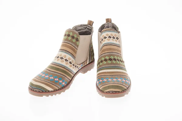 महिलाओं के लिए फूल पैटर्न के साथ कपड़े से बने बूट जूते — स्टॉक फ़ोटो, इमेज