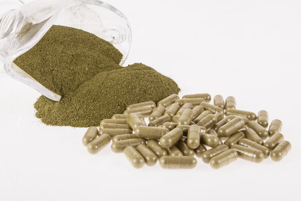 moringa powder in capsules