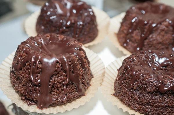 Pastel de magdalenas de chocolate —  Fotos de Stock