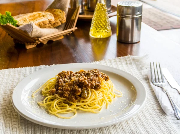 Refeições Prato Saboroso Com Espaguete Carne Bolonhesa — Fotografia de Stock