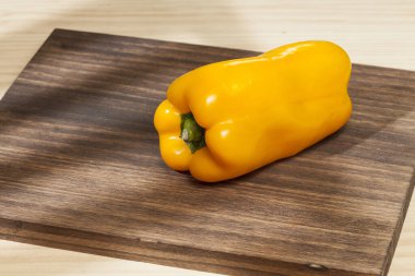 Capsicum annuum - Sağlıklı gıda; sarı tatlı biber.