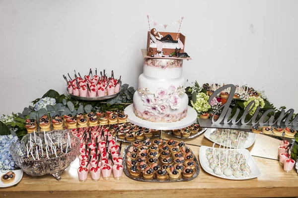 Table Sweets Desserts Cake Decorated Table Reception Fifteen Years Old — Stock Photo, Image