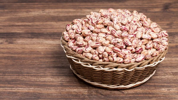 Phaseolus Vulgaris Košík Syrovými Bílými Fazolemi — Stock fotografie