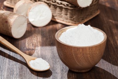 Organik çiğ Cassava Kök Nişastası - Manihot esculenta.