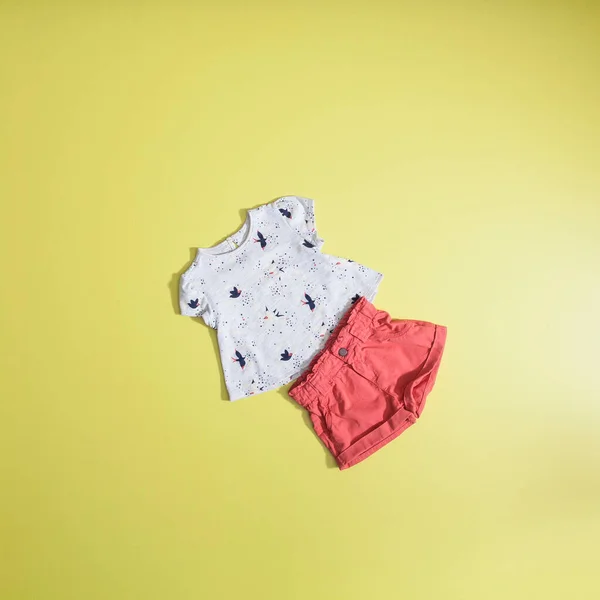 Baby Mode Set Shirt Shorts Voor Meisjes Foto Platte Gele — Stockfoto